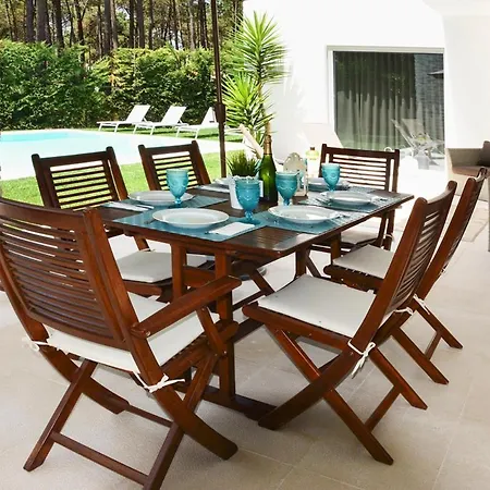 Aroeira Sleeps 8 Pool Wifi Villa *